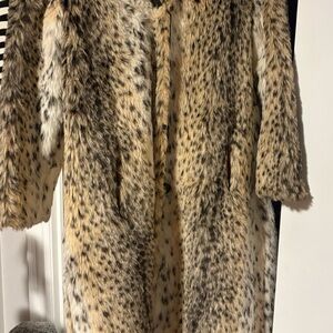 Betsey Johnson Faux Fur Animal Print Teddy coat 50 in long pink lining